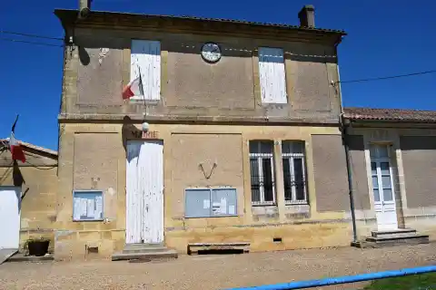 Tizac-de-Curton Mairie