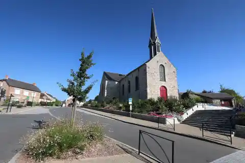 Église paroissiale Notre-Dame de l'Assomption de Crevin