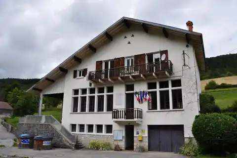 Mairie de Coiserette (Jura, France)