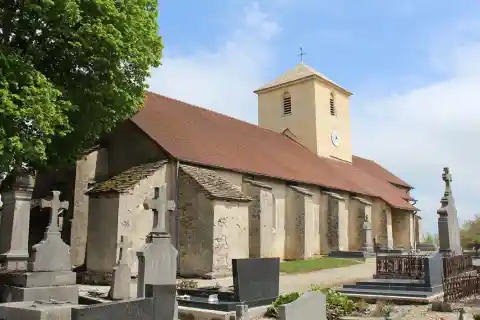 Église Saint-Maur de Saint-Maur, Jura