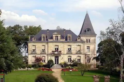 Château Bellegarde, à Rion-des-Landes, dans le département français des Landes