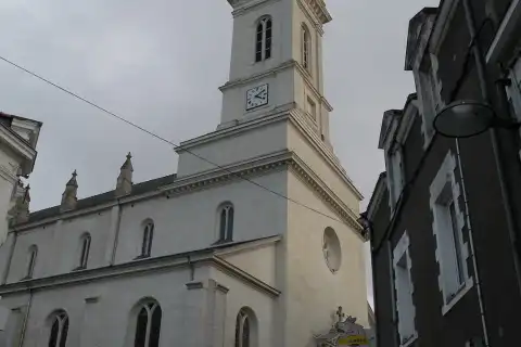 Église Saint-Étienne de Saint-Étienne-de-Montluc. Inscrite à l'ISMH par arrêté du 5 octobre 2007