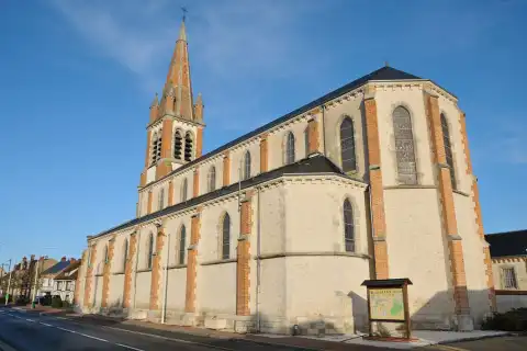 Église Saint-Martin, Tigy, Loiret, France