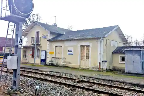 Halte SNCF de Bétaille dans le LOT en Hiver