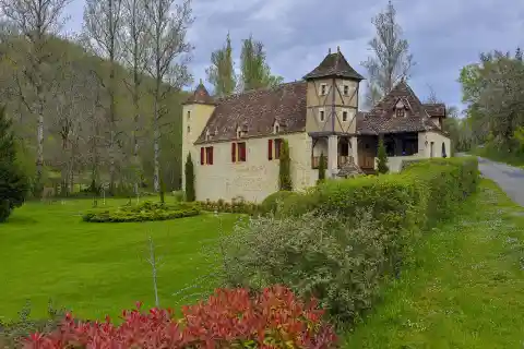 La maison aux pigeonniers, commune de Gigouzac, Lot, France, Europe