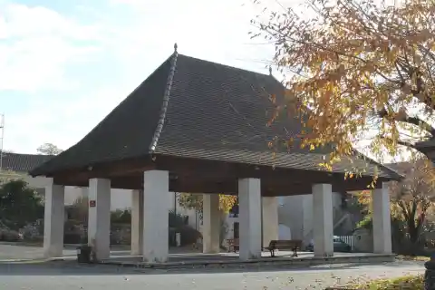 Halle du village de Glanes, automne 2018