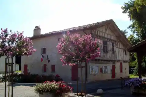 Mairie de Pindères (Lot-et-Garonne, France)