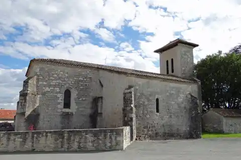Saint-Robert - Église Saint-Robert