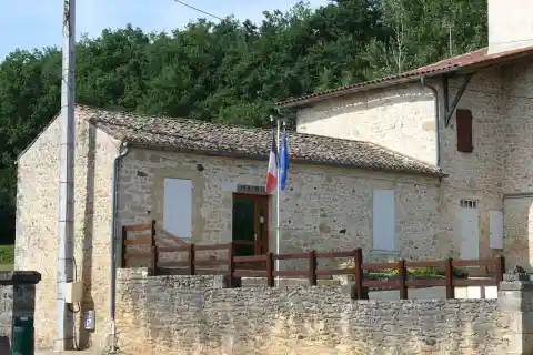 Salles - Mairie
