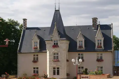 Mairie de Montreuil-Juigné (Maine-et-Loire, France)