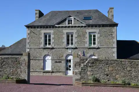 Mairie de Courtils, Manche, France