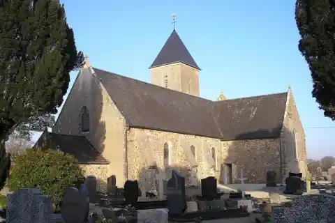 Saint-Patrice-de-Claids (Normandie, France). L'église Saint-Patrice