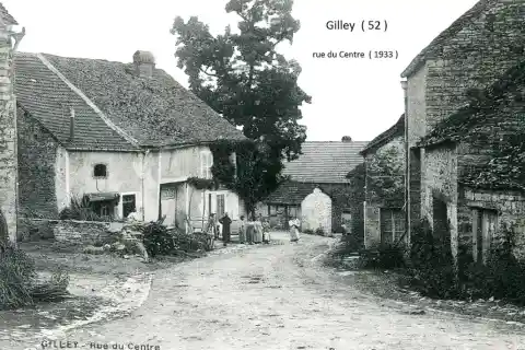 Gilley ( 52 ) rue du Centre en 1933