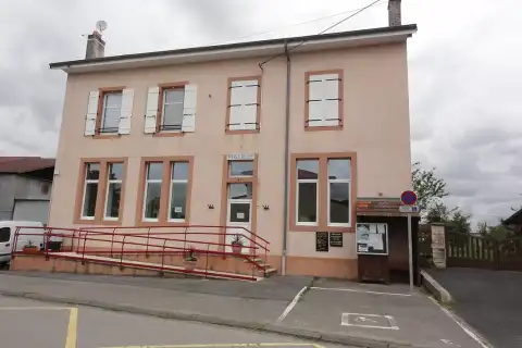 Remoncourt (M-et-M) mairie
