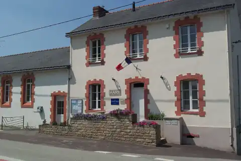 Mairie de la commune de Gourhel, dans le Canton de Ploërmel