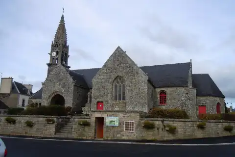 Église paroissiale Saint-Barnabé de Langoëlan (département du Morbihan)
