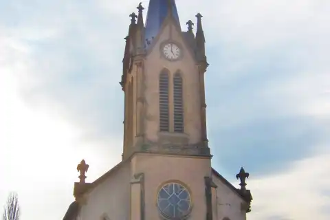 Eglise Cherisey