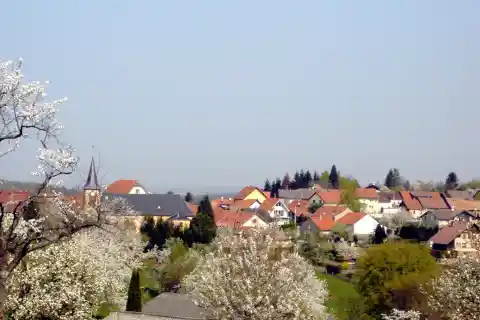 Vue du village de Garrebourg, Moselle, Lorraine, France