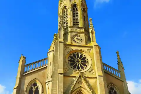 Jallaucourt l'église Saint-Denis