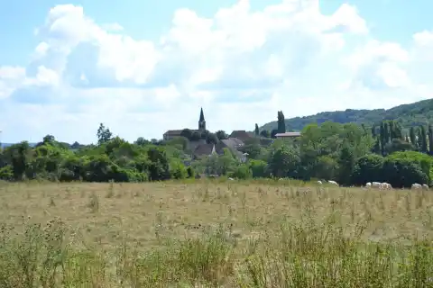 Vue générale de Corvol-d'Embernard (Nièvre)
