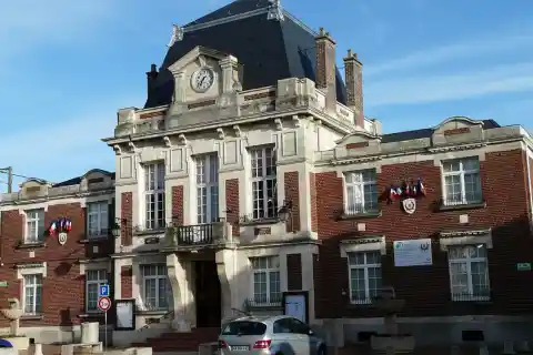 La mairie de Masnières
