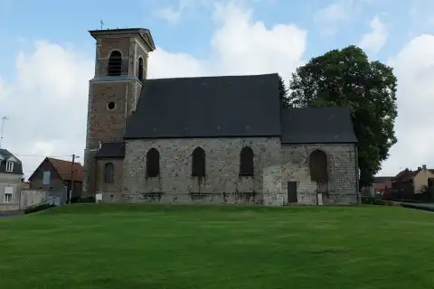 Vue de l'église Saint-Landelain de Quérénaing