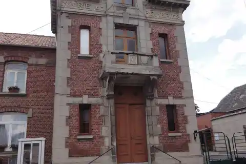 Romeries (Nord, Fr) mairie