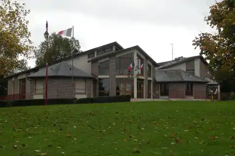Saint-Martin-le-Nœud mairie