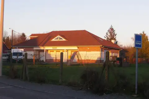 Vue de la mairie de Capelle-lès-Hesdin