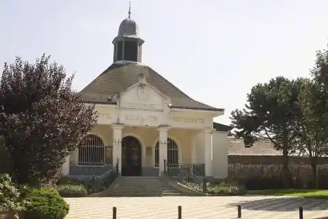 Vis-en-Artois (France - Pas-de-Calais) — Mairie