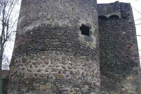 Château de Chalus (Puy-de-Dôme, France)