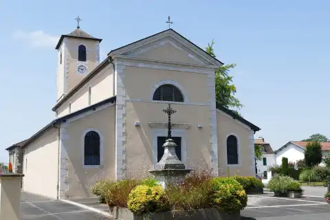 L'église Saint-Étienne de Carresse à Carresse-Cassaber (Pyrénées-Atlantiques, Nouvelle-Aquitaine, France)