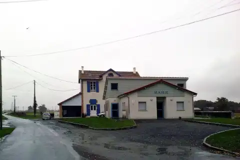 Mouhous, France