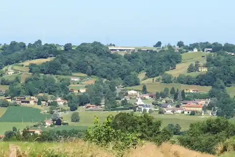 Burg (Hautes-Pyrénées)