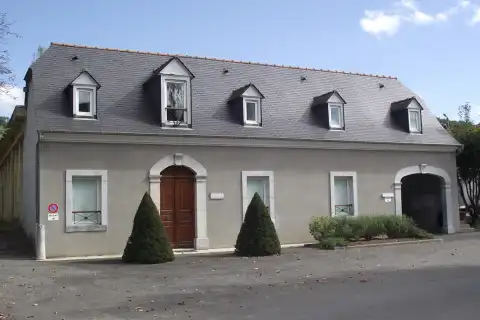 Mairie (Orincles, Hautes-Pyrénées, France)