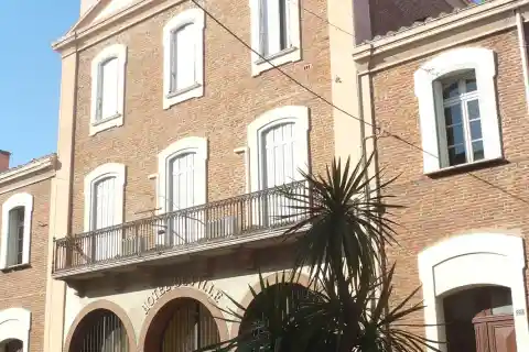 Mairie de Bages
