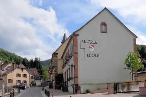 La mairie-école de Barembach