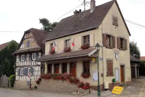 Alsace, Bas-Rhin, Duntzenheim, Mairie, 1 place de l'église