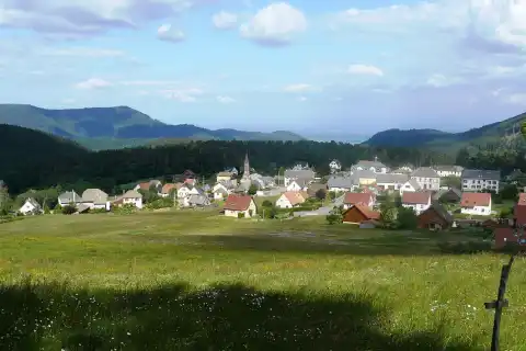 Vue sur le village d'Aubure