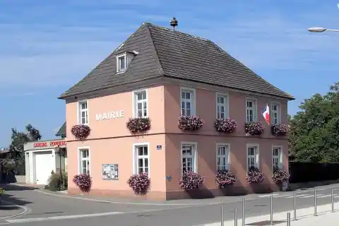 La mairie de Bischwihr