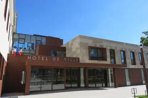Hôtel de ville de Corbas (Rhône, France)