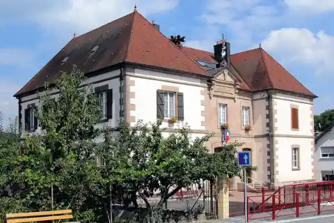 La maison commune de Champey