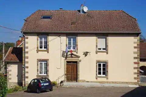 La mairie de Magny-Jobert