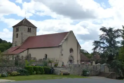 L'église de Burzy (71)