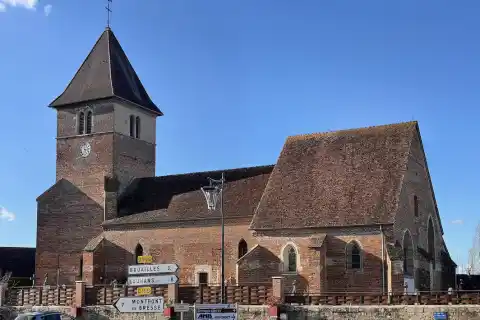 Église de l'Invention de la Sainte-Croix, Sainte-Croix-en-Bresse