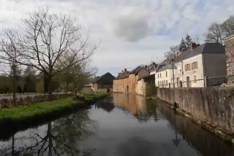 Le centre d'Avoisé