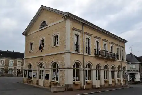 Mairie de Mansigné (Sarthe)