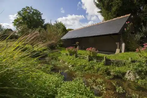 Thoiré-sur-Dinan - Sarthe (lavoir)