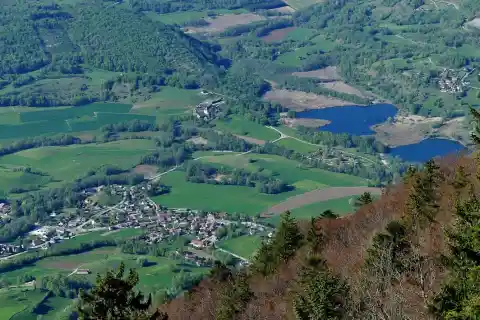 Vue de Saint-Jean-de-Chevelu