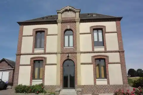 Bertheauville (Seine-Mar.) mairie-écoles